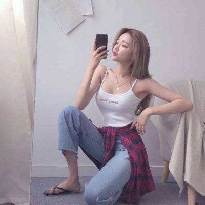 64岁刘德华回娘家马来西亚，家庭聚餐照曝光！